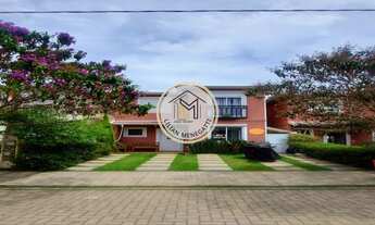 Imagem 2: Lindo Sobrado com 122m². 3 dormitórios, suíte. Área externa com churrasqueira e deck com s