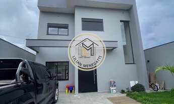 Imagem 2: Linda Casa Recém Construída com 3 Quartos, Churrasqueira e Piscina. Local seguro e tranqui