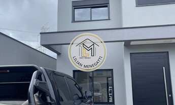 Imagem 3: Linda Casa Recém Construída com 3 Quartos, Churrasqueira e Piscina. Local seguro e tranqui