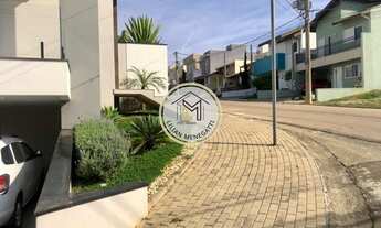 Imagem 2: Condomínio Villaggio di SAN Francesco. Casa com 3 quartos, suite com closet. Área gourmet