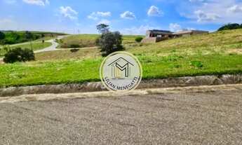 Imagem: Condomínio Terra Caxambu. Terreno declive