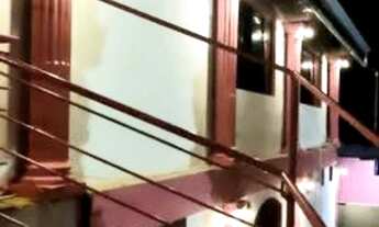 Imagem 6: Venda ou Aluguel de Prédio Comercial com Amplo Salão de Festa, Casa com 7 Quartos, Piscina