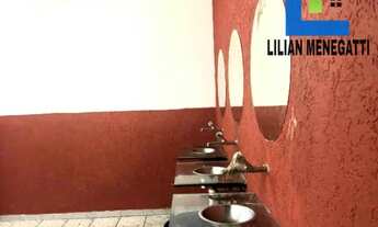 Imagem 3: Venda ou Aluguel de Prédio Comercial com Amplo Salão de Festa, Casa com 7 Quartos, Piscina