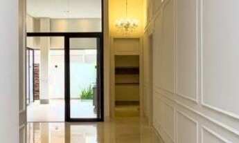 Imagem 2: Vendo Casa Térrea no Golfe Residencial, com 3 suítes, 250m² de construção, piscina aquecid