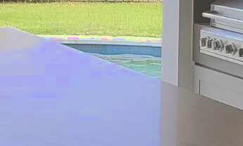 Imagem 2: Vendo Casa Nova no Eco Village I, com 4 suítes, piscina e terreno de 704m² de frente para