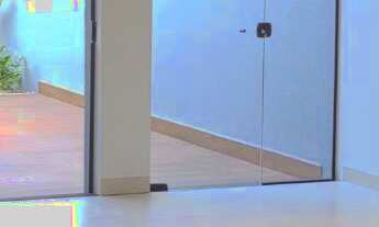 Imagem 3: Vendo Casa Nova no Condominío Terra Vista com 3 suítes, piscina, em frente ao lazer e fino