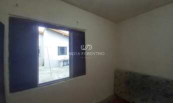 Imagem 2: Casa à venda em Taubaté-SP, Parque Tabaeté: 2 quartos, 1 sala, 1 banheiro, 1 vaga de garag