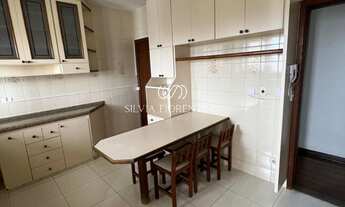 Imagem 2: Imóvel Espaçoso e Confortável no Centro de Taubaté-SP: Apartamento de 3 quartos e 132m² à