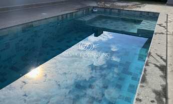 Imagem: Luxuosa casa em condomínio à venda em