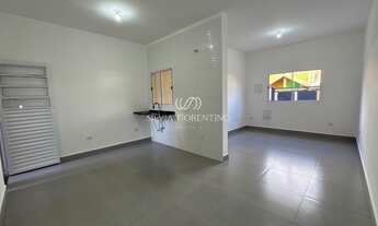 Imagem 2: Imperdível oportunidade de adquirir casa com 2 quartos e suíte no Residencial Estoril em T