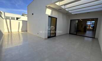 Imagem 4: Imperdível casa em condomínio com 3 suítes e 250m² em Piracangaguá, Taubaté-SP!