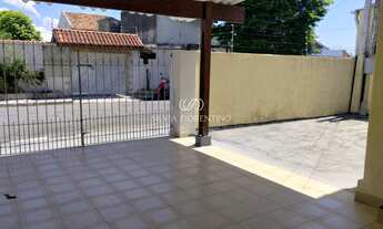 Imagem 3: Venda de Casa em Taubaté-SP: Residência com 3 Quartos, 1 Sala, 1 Banheiro e 1 Vaga de Gara