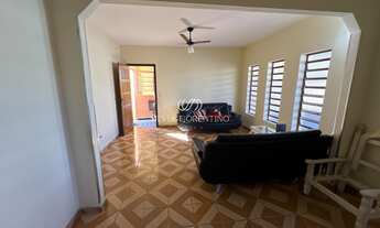 Imagem 4: Imperdível oportunidade de adquirir casa com 4 quartos e suíte no Jardim Califórnia, Tauba