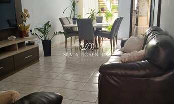 Imagem 3: Imóvel de alto padrão à venda em Taubaté-SP, no Bosque da Saúde: 3 quartos, 1 suíte, 1 sal