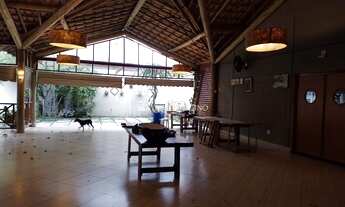 Imagem 5: Imperdível Casa Comercial à Venda em Taubaté-SP, Bairro Quiririm: 4 Quartos, 1 Suíte, 3 Sa