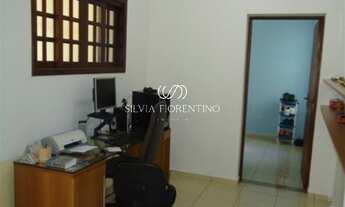 Imagem 7: Casa à venda em Taubaté-SP: 4 quartos, 2 suítes, 1 sala, 3 banheiros, 2 vagas de garagem