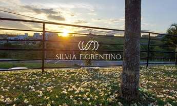 Imagem: Terreno de 630m² em condomínio no Centro