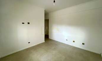 Imagem 7: Apartamento reformado - 2 Dormitórios com 1 suíte, Sala ampla, Cozinha, 1 Banheiro social