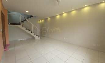 Imagem 4: Sobrado 3 dormitórios, Sala de estar e sala de jantar, cozinha, 2 Banheiros e duas vagas d