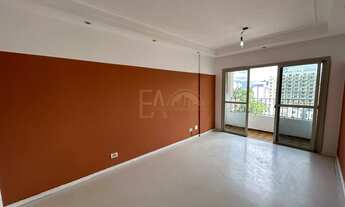 Imagem 2: Apartamento 2 Dormitórios, Sala com dois ambiente, Banheiro, Sacada, 1 vaga coletiva sufic