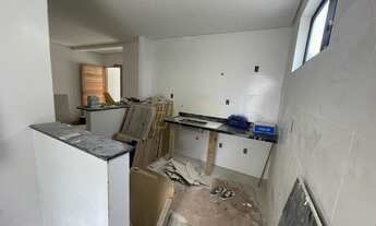 Imagem 5: Sobreposta baixa 3 Dormitórios, Sala com dois ambientes, Cozinha reformada e 1 Banheiro