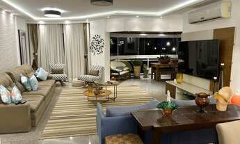 Imagem: Apartamento com 4 suítes à venda, 204