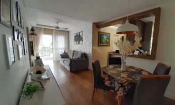 Imagem 2: Apartamento reformado com lazer completo no Embaré