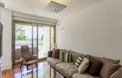 Imagem 4: BELÍSSIMA CASA COM 388 METROS, SENDO 03 SUÍTES E 08 VAGAS