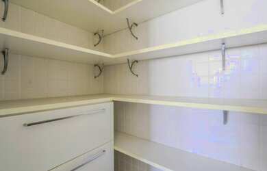 Imagem 8: APARTAMENTO COM 250 METROS, SENDO 04 SUÍTES E 04 VAGAS