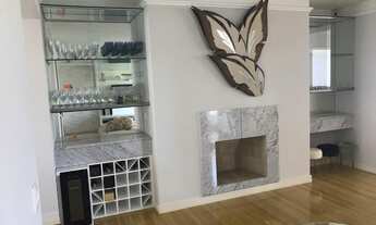 Imagem 2: APARTAMENTO COM 250 METROS, POSSUI 4 DORMITÓRIOS SENDO DUAS SUÍTES E 4 VAGAS. R$ 1.800.000