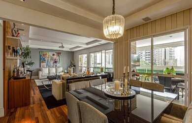 Imagem 3: APARTAMENTO LINDÍSSIMO COM 239 METROS, POSSUI 4 SUÍTES E QUATRO VAGAS. R$ 3.500.000,00 – B