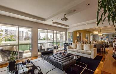 Imagem 5: APARTAMENTO LINDÍSSIMO COM 239 METROS, POSSUI 4 SUÍTES E QUATRO VAGAS. R$ 3.500.000,00 – B