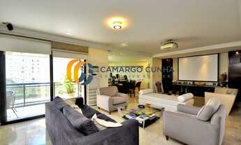 Imagem: Apartamento com 336 metros, possui 4 suítes