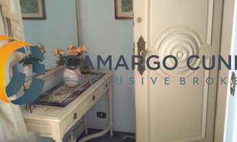 Imagem 2: Apartamento com 131 metros, possui 3 dormitórios sendo uma suíte e duas vagas. R$ 1.290.00