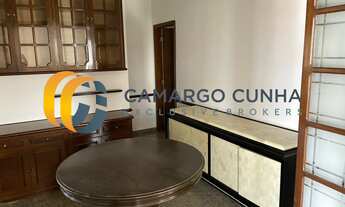 Imagem 6: Apartamento com 227 metros, possui 4 dormitórios sendo 2 suítes e três vagas. R$ 1.908.000