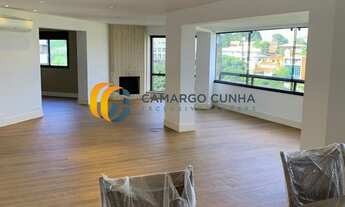 Imagem: Apartamento com 250 metros, possui 3 suítes