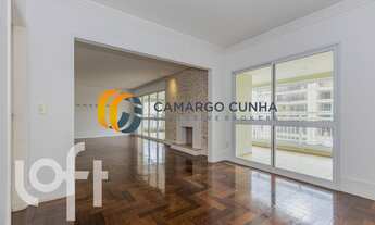 Imagem 3: Apartamento com 250 metros, possui 4 dormitórios sendo três suítes e quatro vagas. R$ 1.55