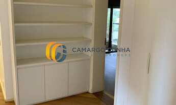 Imagem 7: Apartamento com 250 metros, possui 3 suítes e quatro vagas. R$ 2.100.000,00 Panamby/SP