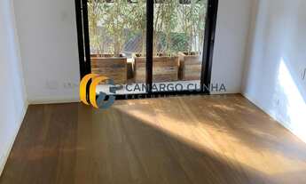 Imagem 5: Apartamento com 250 metros, possui 3 suítes e quatro vagas. R$ 2.100.000,00 Panamby/SP