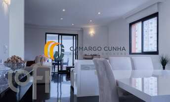 Imagem 2: Apartamento com 165 metros, possui 3 dormitórios sendo duas suítes e três vagas. R$ 960.00