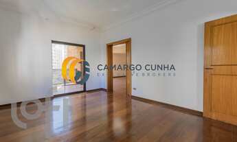 Imagem 6: Apartamento com 310 metros, possui 3 suítes e quatro vagas - Moema/SP