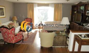 Imagem: Apartamento com 211 metros, possui 4 dormitórios