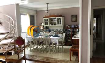 Imagem 5: Cobertura duplex com 280 metros, possui 4 dormitórios sendo três suítes e quatro vagas. R