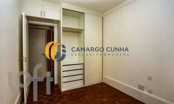 Imagem 7: Apartamento com 105 metros, possui 3 dormitórios sendo uma suíte e duas vagas. R$ 720.000