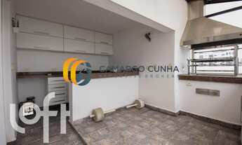 Imagem 5: Cobertura com 481 metros, possui 3 dormitórios sendo duas suítes e quatro vagas. R$ 4.490