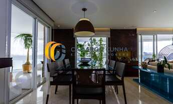 Imagem 4: Apartamento com 261 metros, possui 4 suítes e quatro vagas. R$ 2.500.000,00 ?Panamby/SP