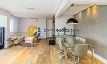 Imagem 4: Apartamento com 105 metros, possui 2 dormitórios sendo uma suíte e duas vagas. R$ 1.729.00