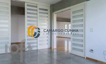 Imagem 6: Apartamento com 327 m², possui 4 suítes e quatro vagas - Brooklin/SP