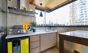 Imagem 7: Apartamento com 240 metros, possui 5 dormitórios sendo três suítes e quatro vagas - Moema