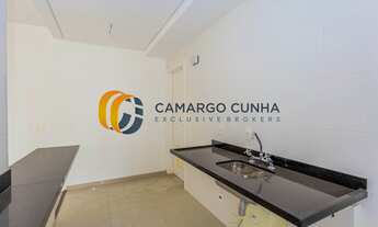 Imagem 7: Apartamento com 103 metros, possui 3 dormitórios sendo uma suíte e duas vagas. R$ 862.000